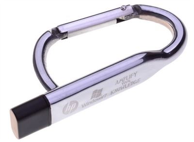 محرك أقراص USB carabiner