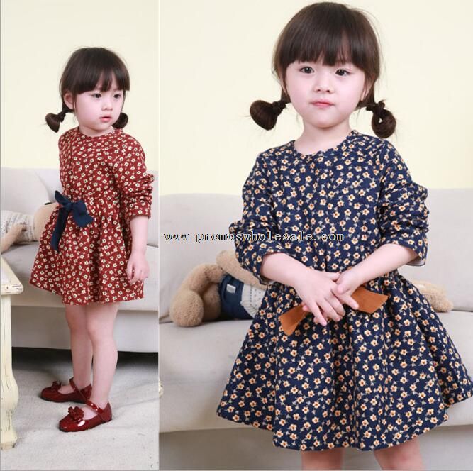 robe de fille de bébé