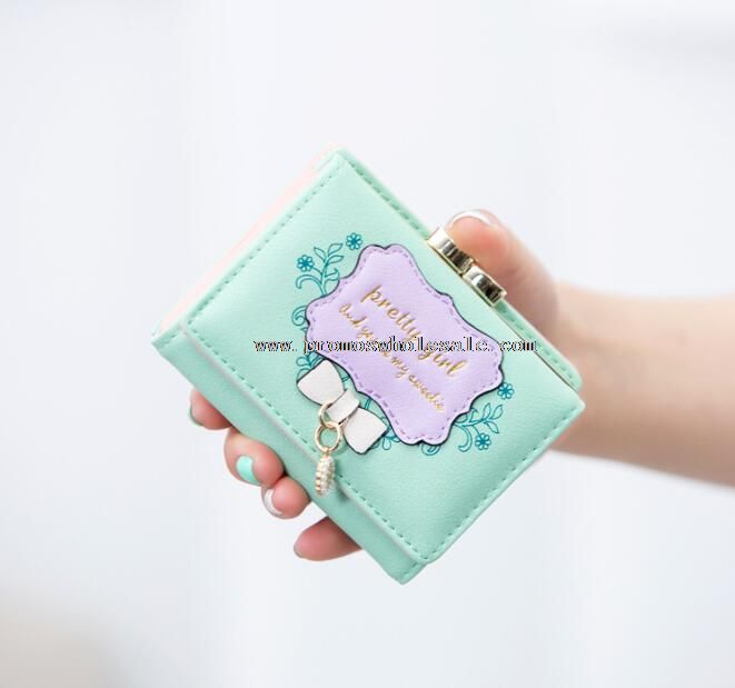 mode dompet wanita