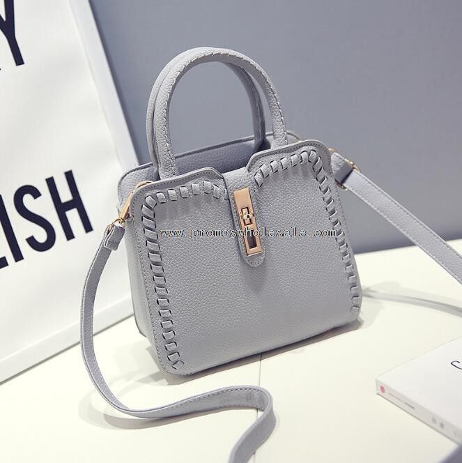 woman shoulder bag