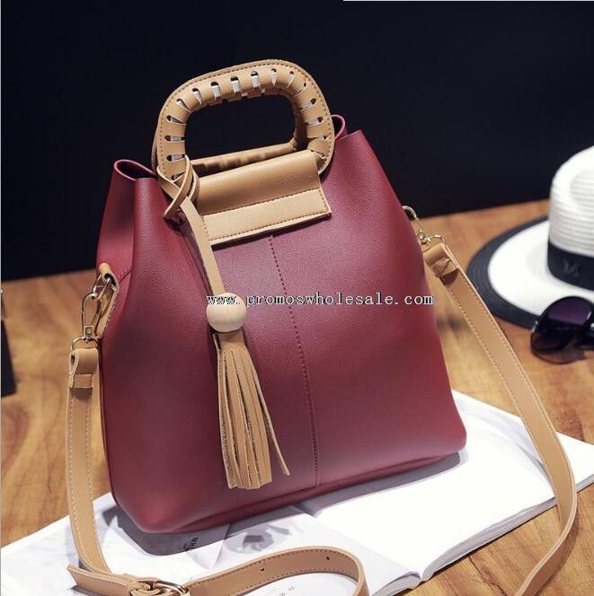 women shoulder bag