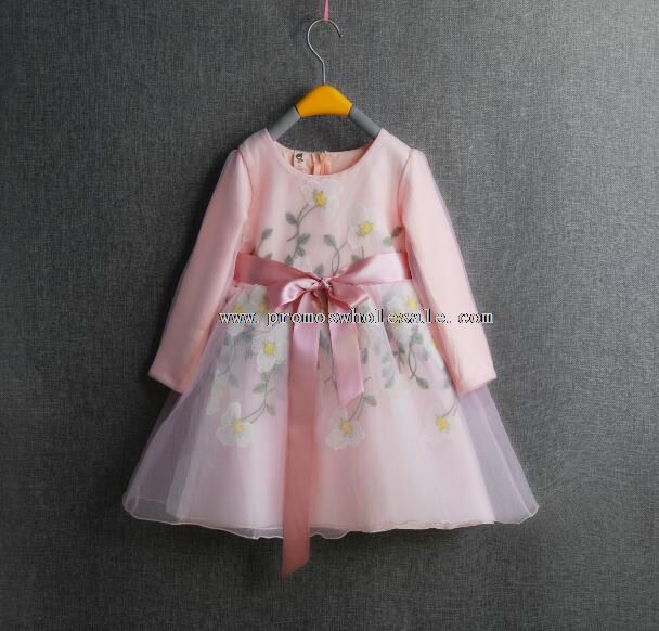 robes de soirée pour le tissu organza brodé