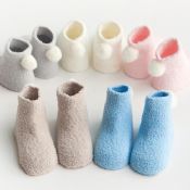 0 - 3 ans chaussettes avec boule de fourrure images