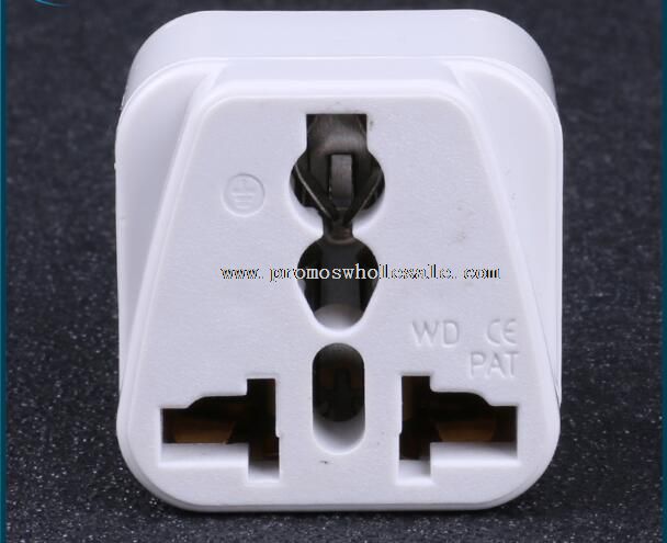 universal travel adapter