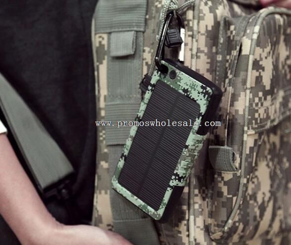 Camouflage Solar Power Bank 8000mAh avec Câble adapteur