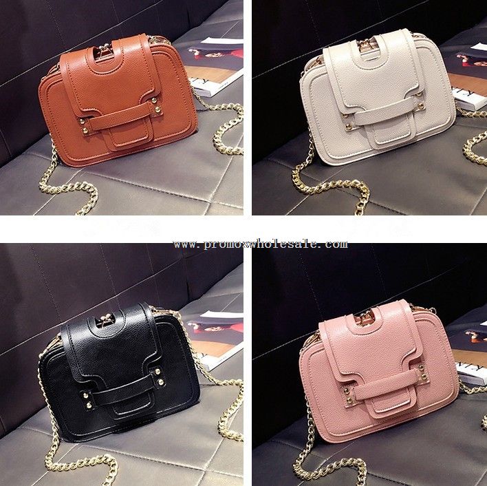 ladies fancy chain bags