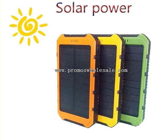 Hordozható 8000mAh Solar kettős USB külső akkumulátor Power Bank