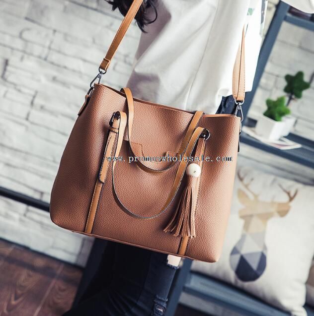 pu leather single strap shoulder bag