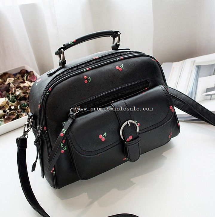 women trendy bags