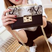 ladies shoulder bags images