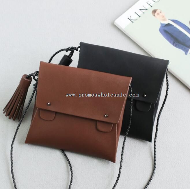 színek crossbody bag