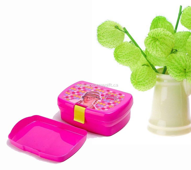 Children lunch box include the interlayer