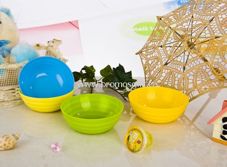 Plastic bowl