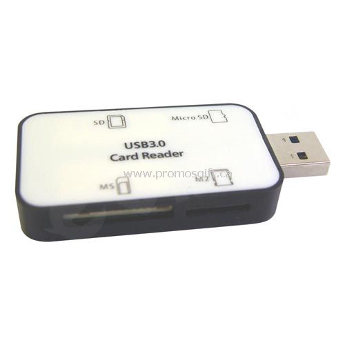 USB 3.0 kártyaolvasóval