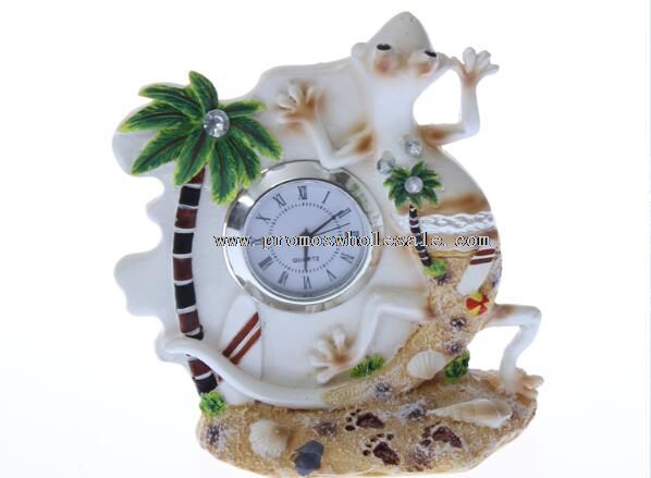 Animal shape home clock