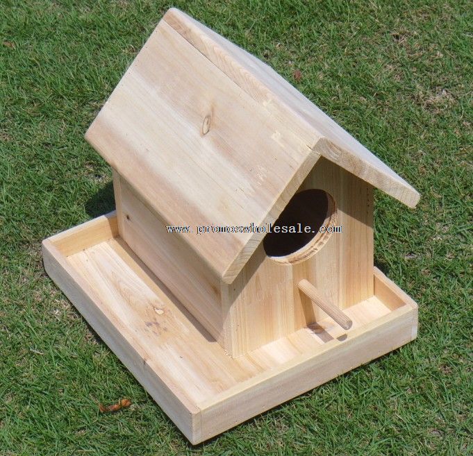 Platform wooden bird house