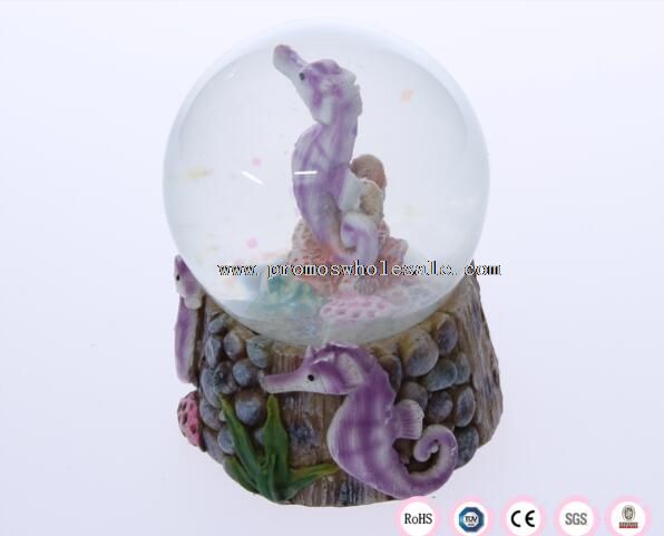 Resin seni seahorse hadiah unik salju dunia Toko