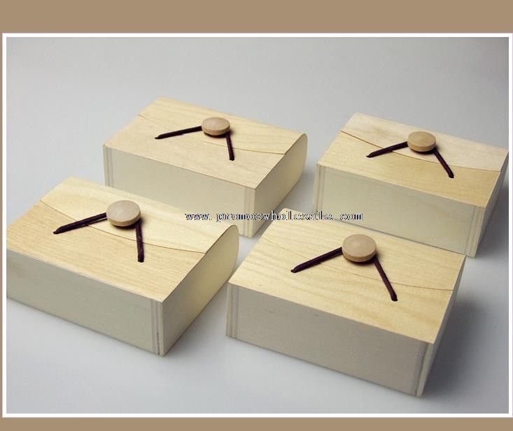 Simple and easy wooden tea box