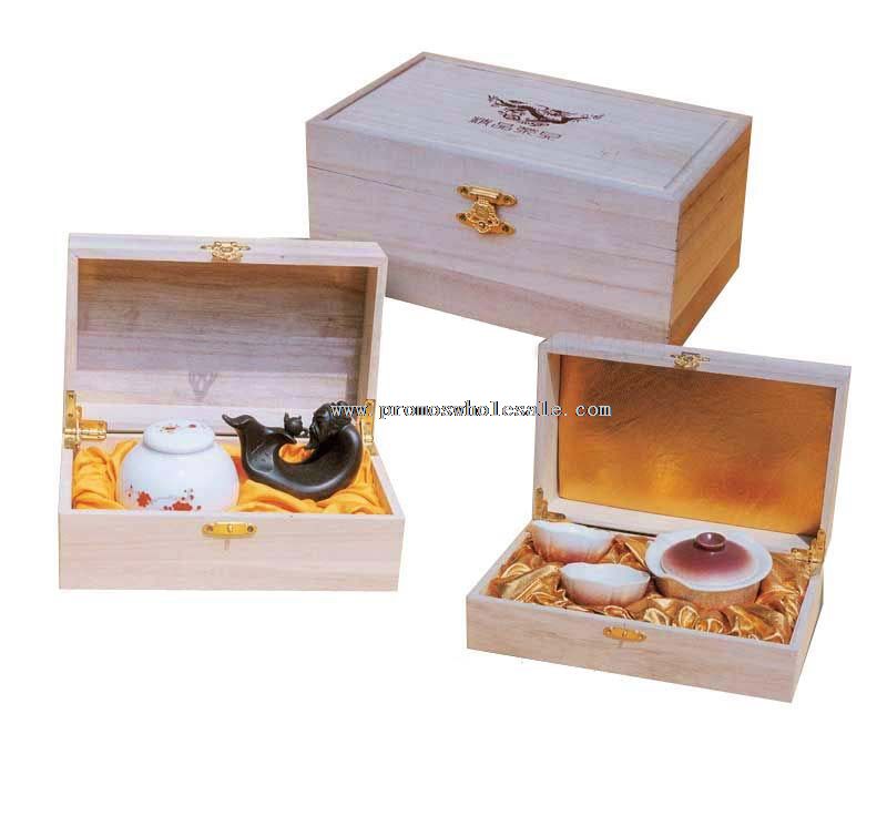 Solid wooden gift box