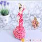 Dancing girl indoor decoration small picture