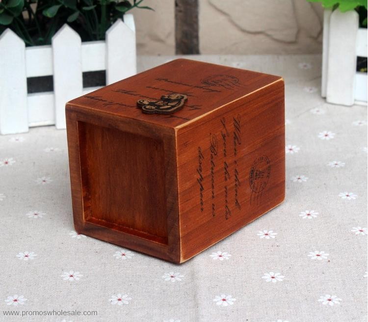 Wooden pen container