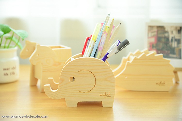 Animal wooden pencil holder