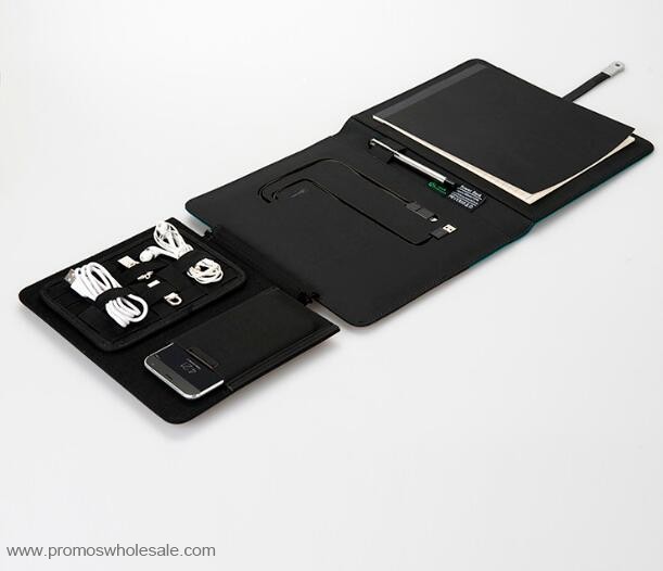Læder portifolio med magt bank og 8GB usb flash