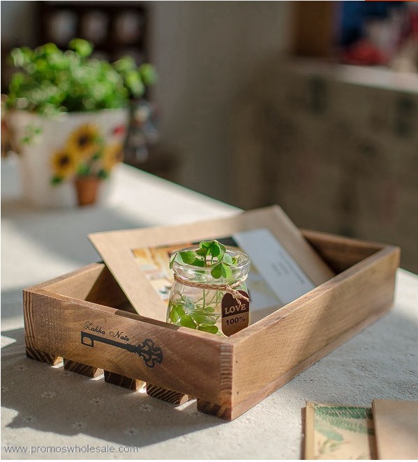 Wooden serving tray set