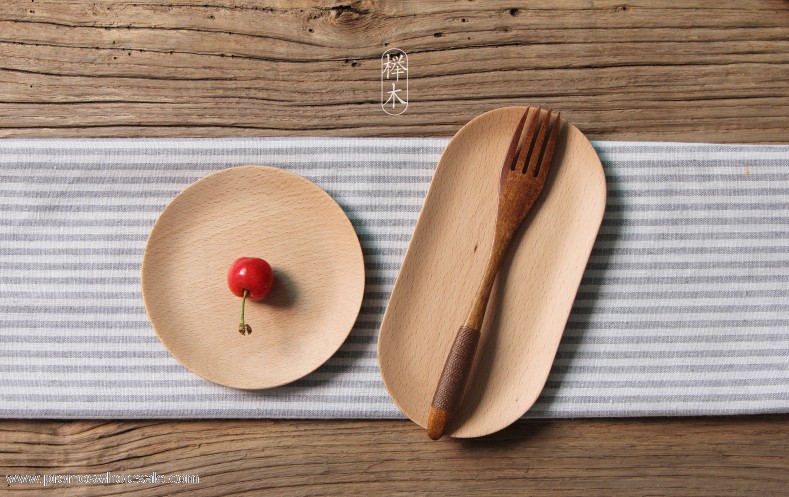  Wooden breakfast plate