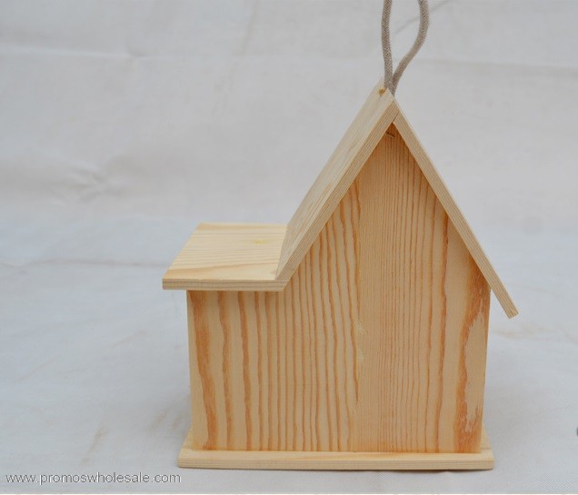 Uccello in legno casa