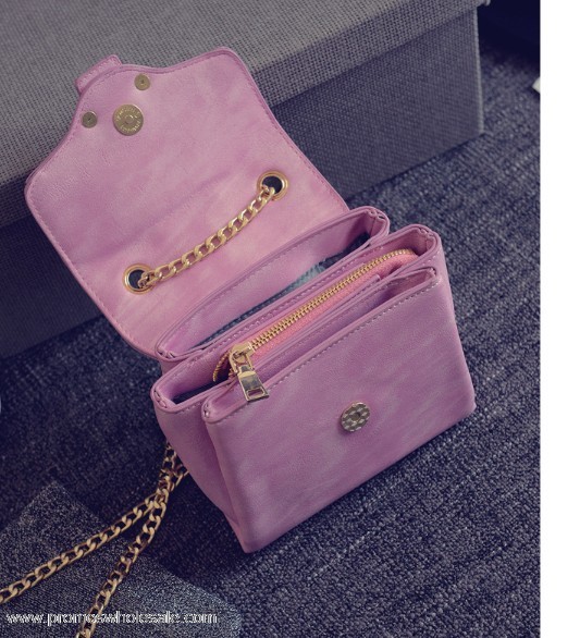 trendy women sling bags