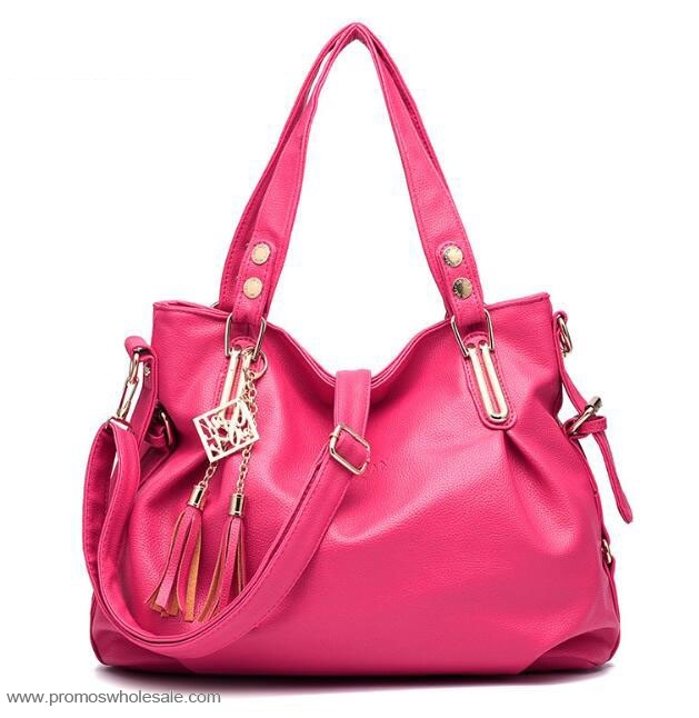 long strap shoulder bag