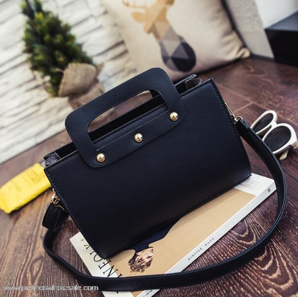 women shoulder bag