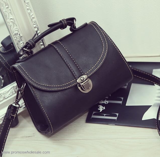 single shoulder bag